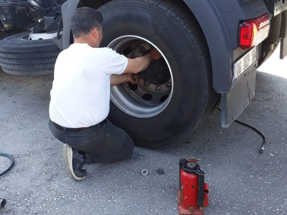 İnebolu Oto Lastikçi